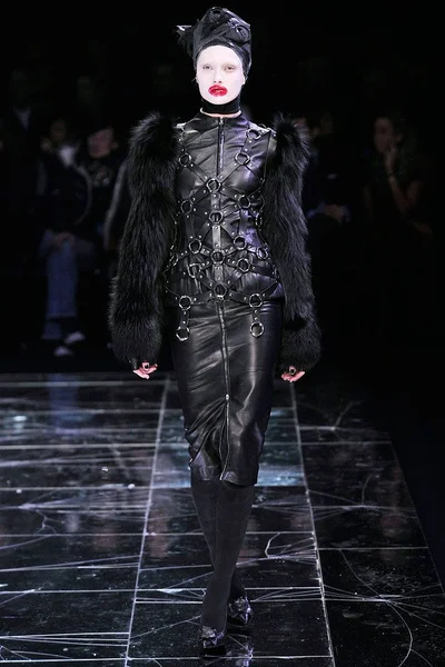 Look 34